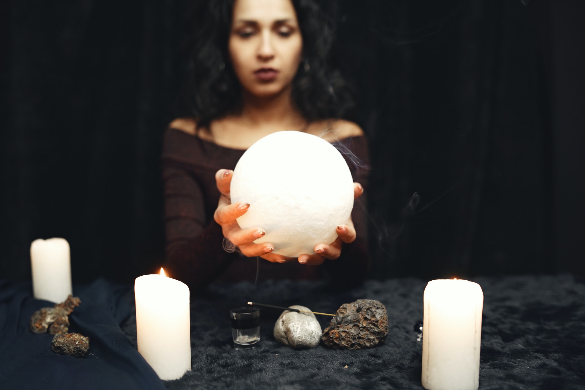 La voyance gratuite pour les décisions financières