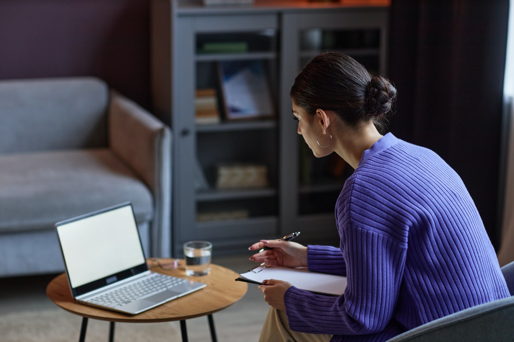 Comment choisir le bon site de voyance gratuite en ligne