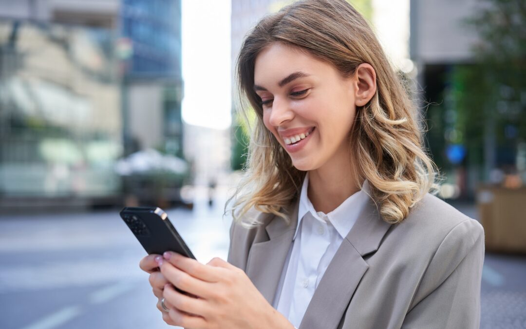 La voyance gratuite par chat et le défi de l&rsquo;interprétation sans contact physique